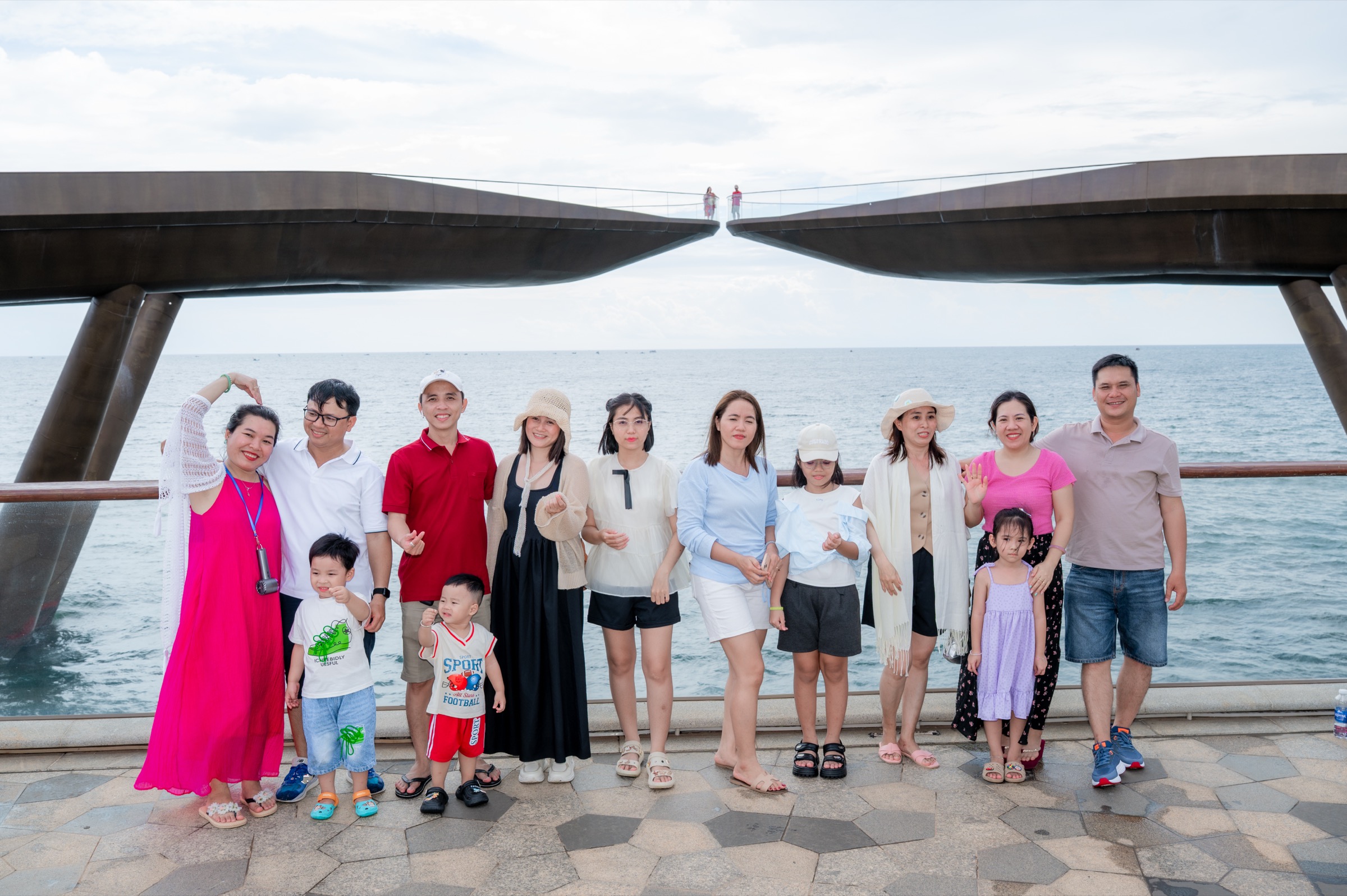 Kiss Bridge — Grand World Phú Quốc
